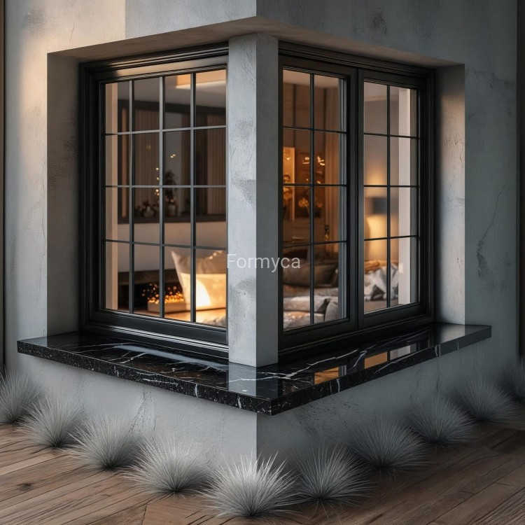 Black Forest narożny zew.jpg