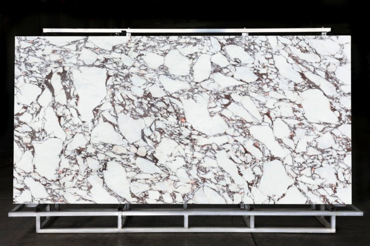 Calacatta Viola 2bbb.jpg